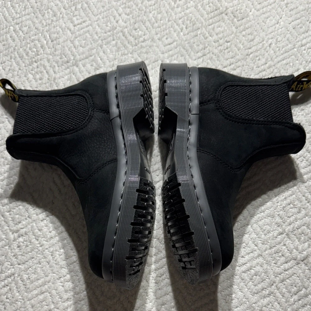 NWOT Dr Martens MONO MILLED NUBUCK LEATHER CHELSEA BOOTS Sz 5 M